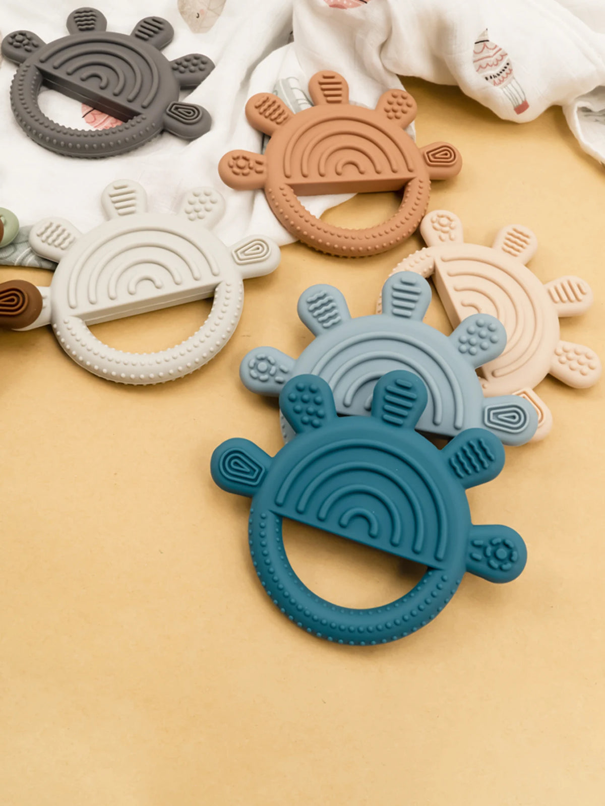 1PC Baby Silicone Teether Toys Cartoon Sun Shape Teethers for Baby Chewing Training Baby Toys Nursing Baby Accessories